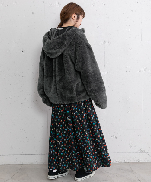 POU DOU DOU（プードゥドゥ）の「フーデッドファーブルゾン（ブルゾン・レディース・ブラウン/ダークグレー・M）」の20枚目の写真