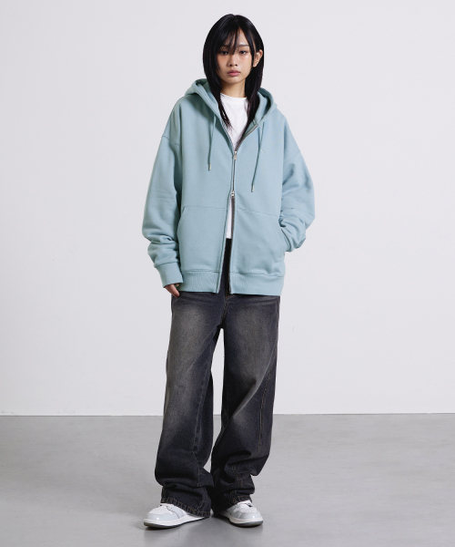 F.ILLUMINATE(フィルミネイト)の「スモールロゴフードジップアップ-チャコール(パーカー・レディース・その他・SMALL/MEDIUM/LARGE)」の8枚目の写真