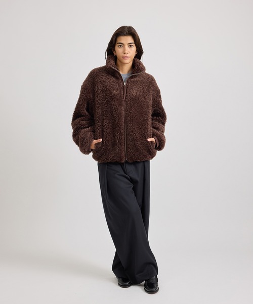 Saturdays NYC(サタデーズ ニューヨークシティ )の「Alessia Boa Fleece Blouson | WOMEN(その他アウター・レディース・ダークブラウン/グレー・L/M/S)」の16枚目の写真