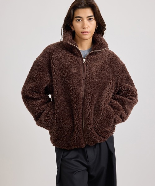 Saturdays NYC(サタデーズ ニューヨークシティ )の「Alessia Boa Fleece Blouson | WOMEN(その他アウター・レディース・ダークブラウン/グレー・L/M/S)」の6枚目の写真