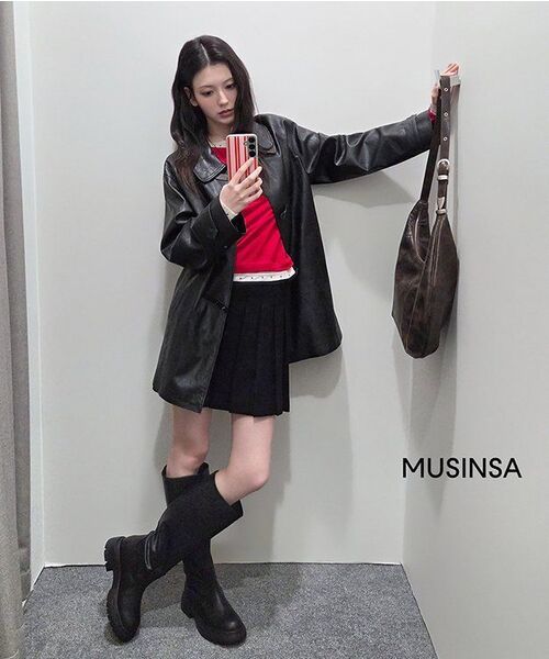 TTUDEMENT(トュードメント)の「TAILORED WOOL MINI SKIRT BLACK(スカート・レディース・その他・MEDIUM)」の8枚目の写真