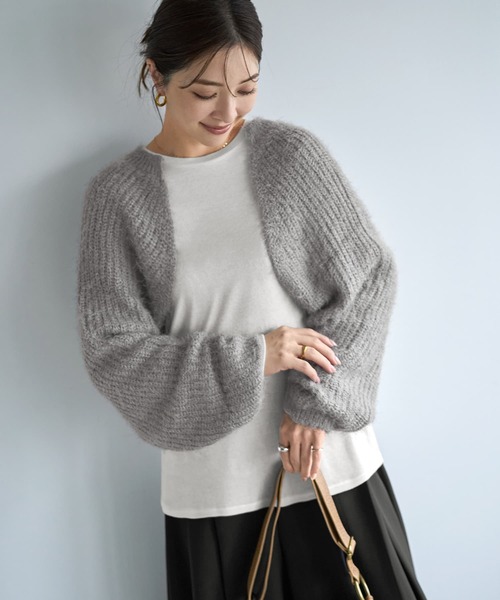 STYLE DELI(スタイルデリ)の「抜けないふんわりルーズニットボレロ(カーディガン/ボレロ・レディース・チャコールグレー/グレー/ダークブルー・FREE)」の2枚目の写真