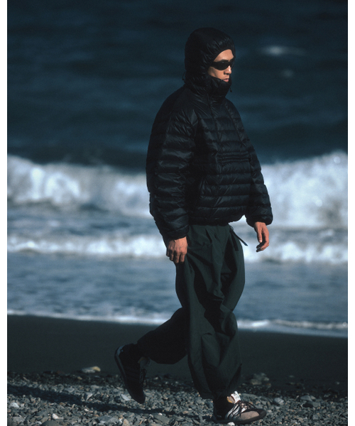 ANGLAN（アングラン）の「Duck Down Hooded Anorak Puffer - Black（ダウンジャケット/コート・メンズ・その他・FREE）」の6枚目の写真