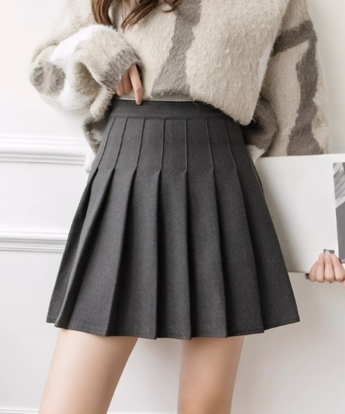 yuue' ( wear )(ユーイ)の「プリーツミニスカート インナーパンツ付き(スカート・レディース・ブラック/アイボリー/チャコールグレー・S/M/L)」の14枚目の写真