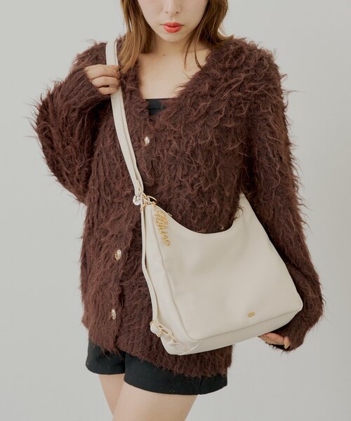 Chico（チコ）の「ロゴチャーム付き3wayホーボーバッグ（ボストンバッグ・レディース・ブラウン/アイボリー/ブラック/ブラウン系その他3・FREE）」の9枚目の写真