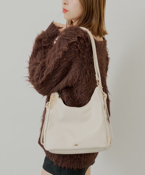 Chico（チコ）の「ロゴチャーム付き3wayホーボーバッグ（ボストンバッグ・レディース・ブラウン/アイボリー/ブラック/ブラウン系その他3・FREE）」の11枚目の写真