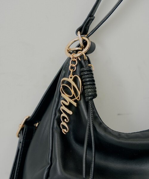 ロゴチャーム付き3wayホーボーバッグ（ボストンバッグ）｜Chico（チコ