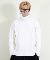 DEMARC（ドゥマーク）の「オーバーサイズタートルネック長袖Tシャツアイボリー（Tシャツ/カットソー）」