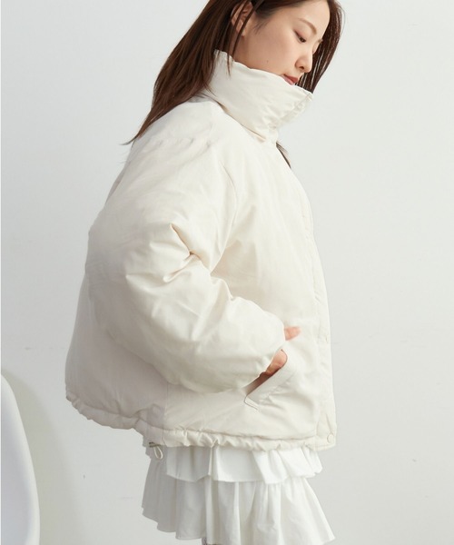 almo（アルモ）の「【TUNE】袖ボリュームショートダウンジャケット（ダウンジャケット/コート・レディース・ホワイト/ブラック・FREE）」の8枚目の写真