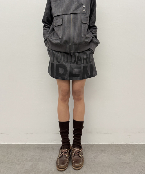 Oriens JOURNAL STANDARD（オリエンス ジャーナルスタンダード）の「ストライプロゴミニスカート（スカート・レディース・グレー/ネイビー・FREE）」の2枚目の写真
