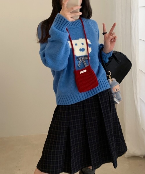 Vipoa(ヴィポア)の「dog ribbon crew neck sweater(ニット/セーター・レディース・ブルー/グレー/レッド/ブラック/アイボリー/イエロー・FREE)」の16枚目の写真