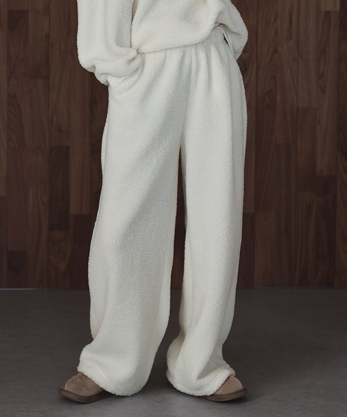 J by blue(ジェイバイブルー)の「ブークレボアスウェットパンツ(スウェットパンツ・レディース・ネイビー/アイボリー・MEDIUM)」の9枚目の写真