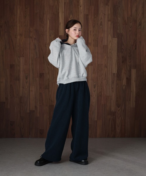 J by blue(ジェイバイブルー)の「ブークレボアスウェットパンツ(スウェットパンツ・レディース・ネイビー/アイボリー・MEDIUM)」の18枚目の写真