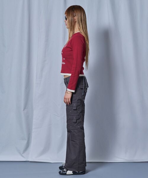 SEQUENZ(シークエンズ)の「※WEB限定 / フェイクレイヤード / バイカラーヘンリーネック長袖T /sqnz fake layered henley star l/s tee(Tシャツ/カットソー・レディース・バーガンディー/ライトグレー/ブラック/ネイビー・MEDIUM/SMALL)」の7枚目の写真