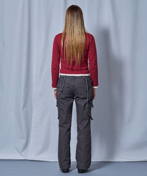 SEQUENZ(シークエンズ)の「※WEB限定 / フェイクレイヤード / バイカラーヘンリーネック長袖T /sqnz fake layered henley star l/s tee(Tシャツ/カットソー・レディース・バーガンディー/ライトグレー/ブラック/ネイビー・MEDIUM/SMALL)」の8枚目の写真