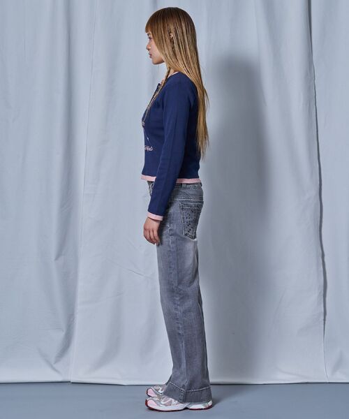 SEQUENZ(シークエンズ)の「※WEB限定 / フェイクレイヤード / バイカラーヘンリーネック長袖T /sqnz fake layered henley star l/s tee(Tシャツ/カットソー・レディース・バーガンディー/ライトグレー/ブラック/ネイビー・MEDIUM/SMALL)」の17枚目の写真