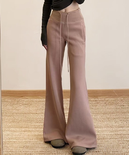 by LEGNA(バイレグナ)の「【選べる丈】裏起毛 美脚フレアパンツ(その他パンツ・レディース・杢グレー/ブラック/スモークピンク/ダークグレー/ネイビー・SMALL/MEDIUM/LARGE/X-LARGE/S-Long/M-Long/L-Long/XL-Long)」の5枚目の写真