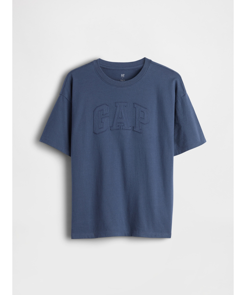 GAP(ギャップ)の「リラックスフィット GAPロゴTシャツ (キッズ)(Tシャツ/カットソー・キッズ・ブルー/ホワイト/グリーン/ネイビー・160cm/150cm/140cm/130cm/120cm)」の1枚目の写真