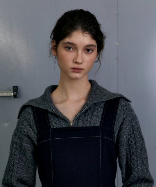 UNNOUT(アナウト)の「CABLE ZIP UP WOOL KNIT CARDIGAN - GREY(カーディガン/ボレロ・レディース・その他・ONE SIZE)」の1枚目の写真