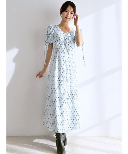 SNIDEL（スナイデル）の「リボンモチーフオフショルワンピース（ワンピース・レディース・ライトブルー/ネイビー/ベージュ・1/0）」の8枚目の写真