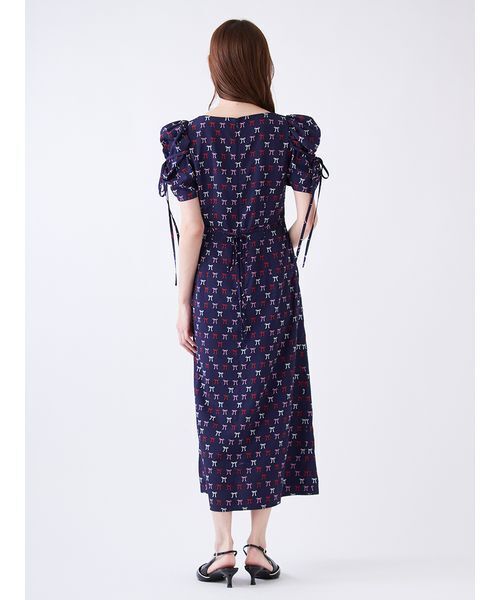 SNIDEL（スナイデル）の「リボンモチーフオフショルワンピース（ワンピース・レディース・ライトブルー/ネイビー/ベージュ・1/0）」の10枚目の写真