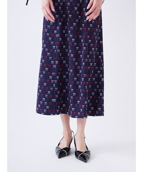 SNIDEL（スナイデル）の「リボンモチーフオフショルワンピース（ワンピース・レディース・ライトブルー/ネイビー/ベージュ・1/0）」の17枚目の写真