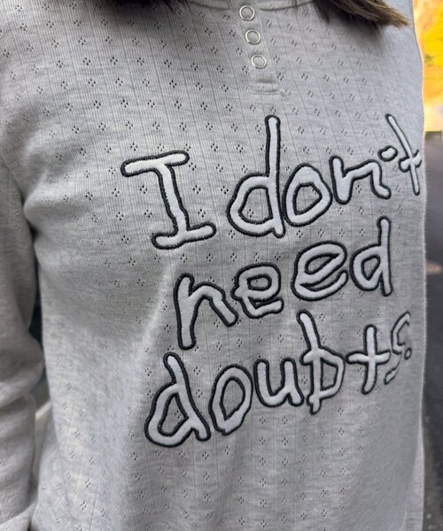 CIAOPANIC（チャオパニック）の「手書きロゴアイレットヘンリーレイヤードトップス（Tシャツ/カットソー・レディース・グレー/ホワイト/サックスブルー・ONE SIZE）」の19枚目の写真