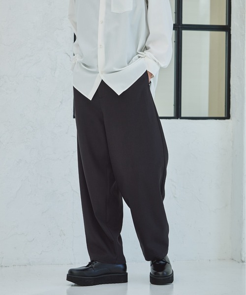 LAKOLE(ラコレ)の「<セットアップ可>ツイルバレルレッグパンツ / 638219(その他パンツ・メンズ・ブラック/ネイビー/ベージュ・LARGE/MEDIUM)」の2枚目の写真