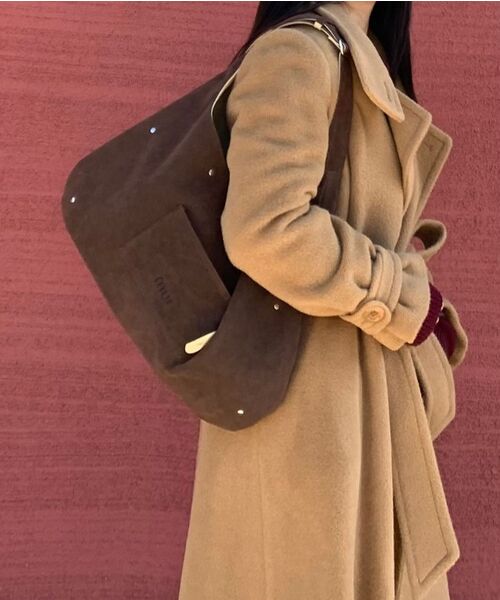 mur（ミュール）の「Reversible Polar Hobo Bag(5color)（ショルダーバッグ・レディース・イエロー系/ブラウン系その他2/グレー系その他2/ブラック系/ベージュ系・FREE）」の16枚目の写真