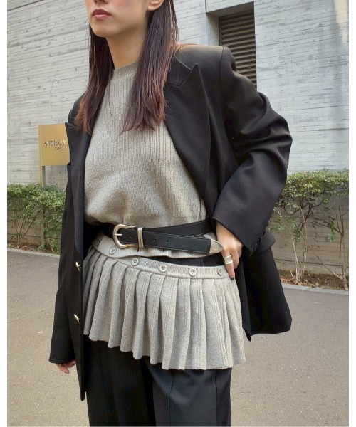 LE CIEL BLEU（ルシェルブルー）の「プリーテッドウエストプルオーバー / Pleated Waist Pullover（ニット/セーター・レディース・ベージュ/ブラック・36）」の2枚目の写真