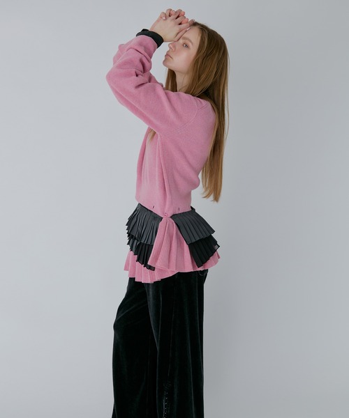 LE CIEL BLEU（ルシェルブルー）の「プリーテッドウエストプルオーバー / Pleated Waist Pullover（ニット/セーター・レディース・ベージュ/ブラック・36）」の16枚目の写真