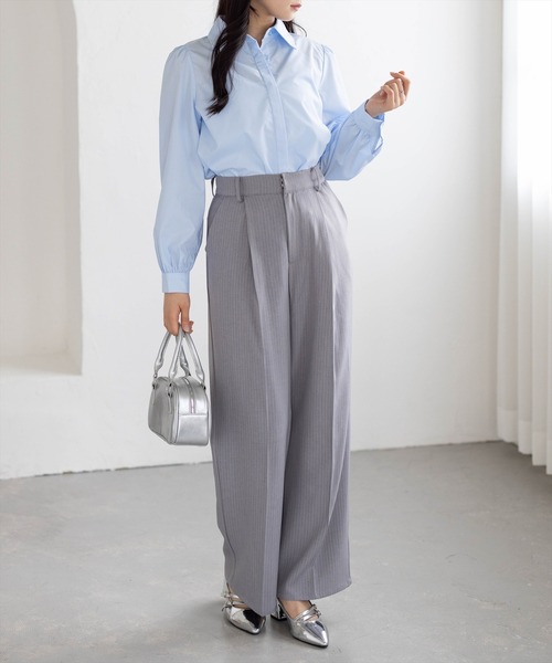 clear（クリア）の「レギュラーヒヨクブラウス[オフィスカジュアル 着回し抜群 大人]（シャツ/ブラウス・レディース・グレイッシュベージュ/サックスブルー/オフホワイト・F）」の5枚目の写真