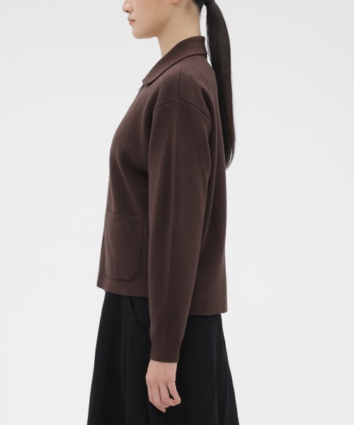 MARGARET HOWELL（マーガレットハウエル）の「FINE WOOL MILANO RIB（カーディガン/ボレロ・レディース・ダークブラウン/ブラック・2）」の10枚目の写真