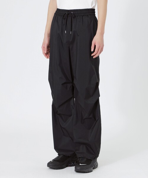 LOVELESS(ラブレス)の「BLACK OF BLACKsタックイージーパンツ(その他パンツ・メンズ・ブラック・M/L)」の8枚目の写真