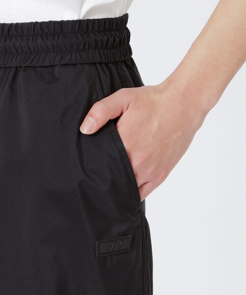 LOVELESS(ラブレス)の「BLACK OF BLACKsタックイージーパンツ(その他パンツ・メンズ・ブラック・M/L)」の10枚目の写真