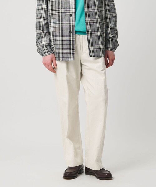 UNITED ARROWS（ユナイテッドアローズ）の「ラミーブレンド 2プリーツ ニドムチノ 「SLOW &　」（チノパンツ・メンズ・ナチュラル/ブラック・L/M/S）」の3枚目の写真