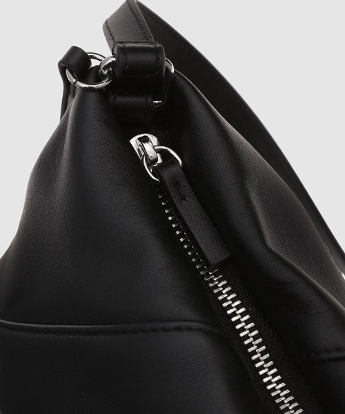 MM6 Maison Margiela（ｴﾑｴﾑｼｯｸｽ ﾒｿﾞﾝ ﾏﾙｼﾞｪﾗ）の「BORSA A SPALLA（ショルダーバッグ・レディース・その他1・UNI）」の6枚目の写真
