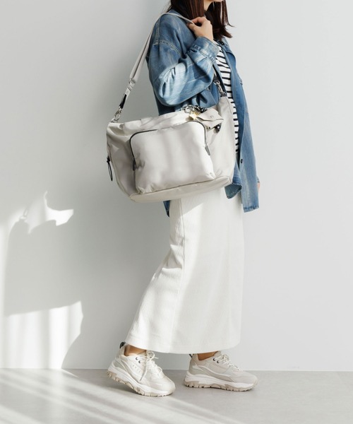 ace.(エース)の「トートバッグ フィカス 25L ace.×HAyU 19106(トートバッグ・レディース・ブラック/ライトグレー/チャコール・FREE)」の2枚目の写真