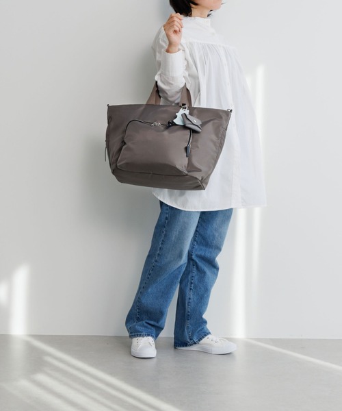 ace.(エース)の「トートバッグ フィカス 25L ace.×HAyU 19106(トートバッグ・レディース・ブラック/ライトグレー/チャコール・FREE)」の10枚目の写真
