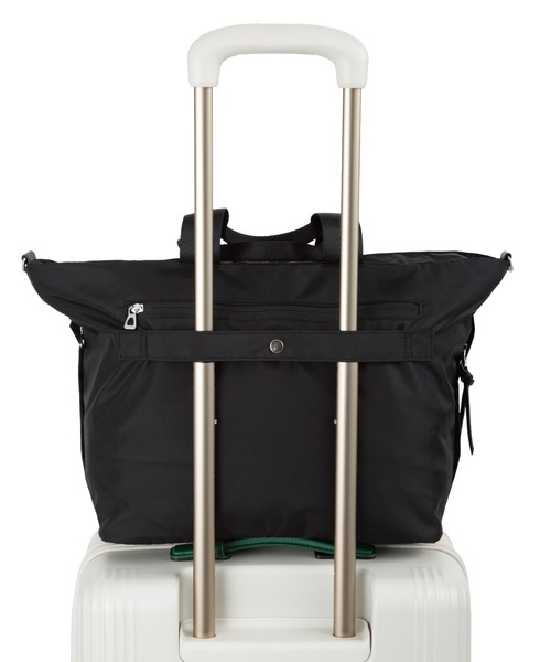 ace.(エース)の「トートバッグ フィカス 25L ace.×HAyU 19106(トートバッグ・レディース・ブラック/ライトグレー/チャコール・FREE)」の20枚目の写真
