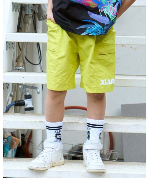 XLARGE KIDS（エクストララージキッズ）の「クライミングハーフパンツ（その他パンツ・キッズ・ブラック/オレンジ/黄緑系・100cm/80ｃｍ/110cm/90cm/140cm/130cm/120cm）」の2枚目の写真