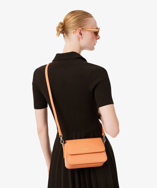 LACOSTE（ラコステ）の「シャンゼリゼ フラップショルダーバッグ / 2WAY（ショルダーバッグ・レディース・ブラック/オレンジ/サンドベージュ・FREE）」の3枚目の写真