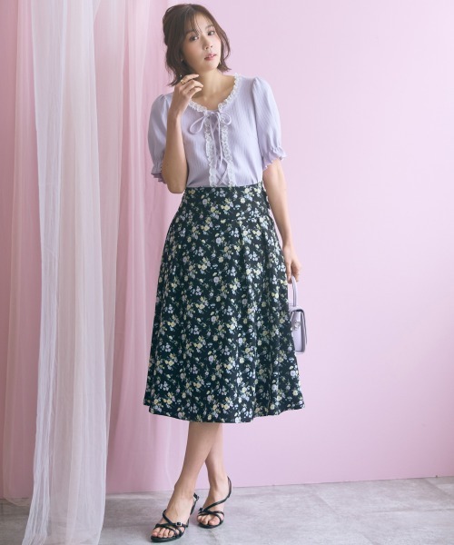 marun(マルン)の「<大きいサイズ>編み上げデザインカットソー marun(Tシャツ/カットソー・レディース・ラベンダー/オフホワイト/ネイビー・3L/LL/5L/4L/L)」の19枚目の写真