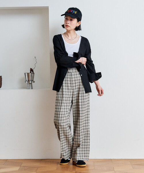 FREAK'S STORE(フリークスストア)の「インド Vネックシャツ(シャツ/ブラウス・レディース・サックスブルー/ブラック/オフホワイト/チャコール・フリ-)」の19枚目の写真