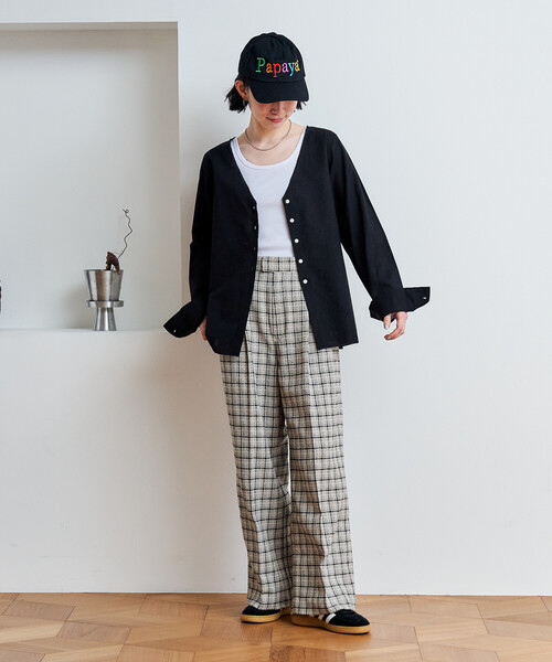 FREAK'S STORE(フリークスストア)の「インド Vネックシャツ(シャツ/ブラウス・レディース・サックスブルー/ブラック/オフホワイト/チャコール・フリ-)」の21枚目の写真