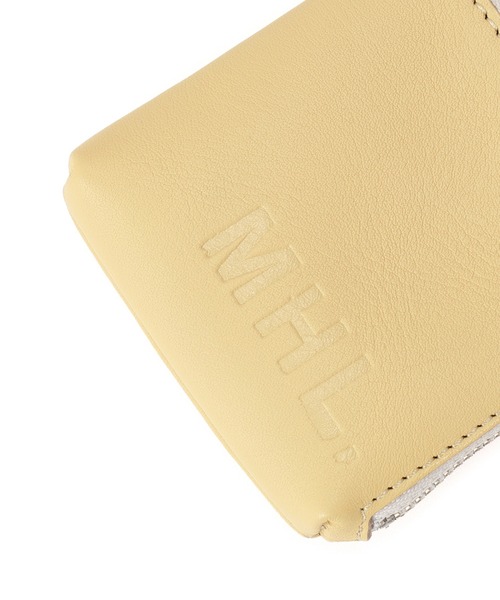 MHL.（エムエイチエル）の「BASIC LEATHER（ポーチ・レディース・ネイビー/イエロー系その他2・FREE）」の6枚目の写真