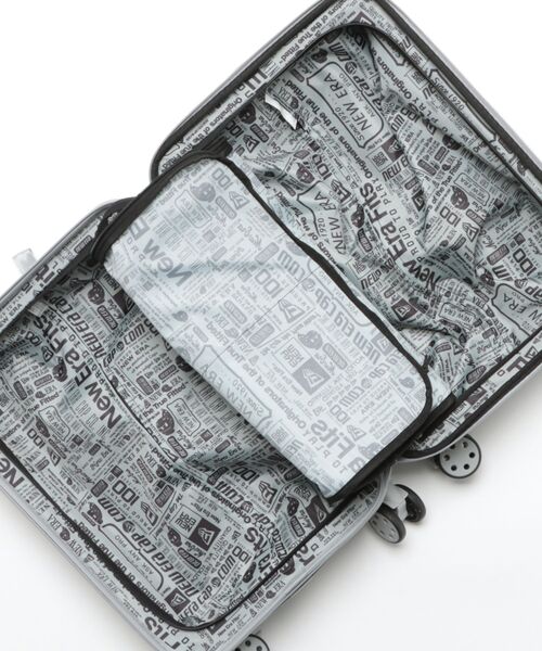 NEW ERA(ニューエラ)の「【NEW ERA】WHEEL CARRY CASE SMALL(スーツケース/キャリーバッグ・メンズ・シルバー/ブラック・フリー)」の21枚目の写真