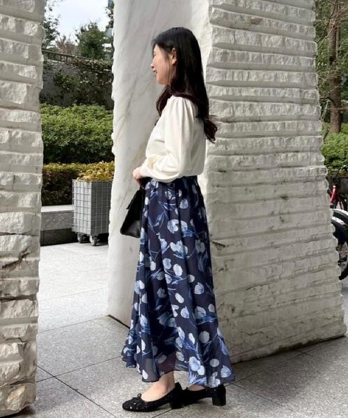 couture brooch（クチュールブローチ）の「【洗える】チューリップ柄スカート（スカート・レディース・ネイビー/オフホワイト・36/42/40/38）」の8枚目の写真