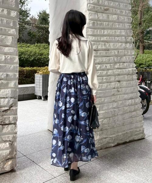 couture brooch（クチュールブローチ）の「【洗える】チューリップ柄スカート（スカート・レディース・ネイビー/オフホワイト・36/42/40/38）」の9枚目の写真