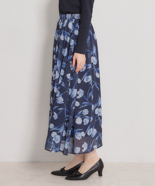 couture brooch（クチュールブローチ）の「【洗える】チューリップ柄スカート（スカート・レディース・ネイビー/オフホワイト・36/42/40/38）」の14枚目の写真
